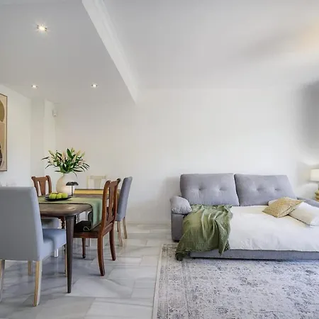 Domillion New Refurb 3bdr 2bath House Az111 Marbella