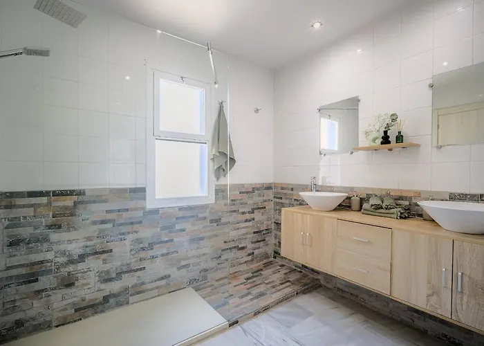 Dom wakacyjny Domillion New Refurb 3bdr 2bath House Az111 Marbella