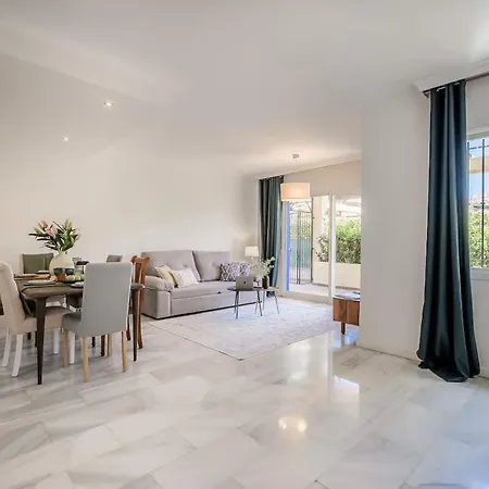 بيت للعطل Domillion New Refurb 3bdr 2bath House Az111 *