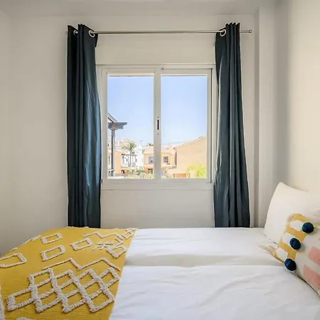 بيت للعطل Domillion New Refurb 3bdr 2bath House Az111 *